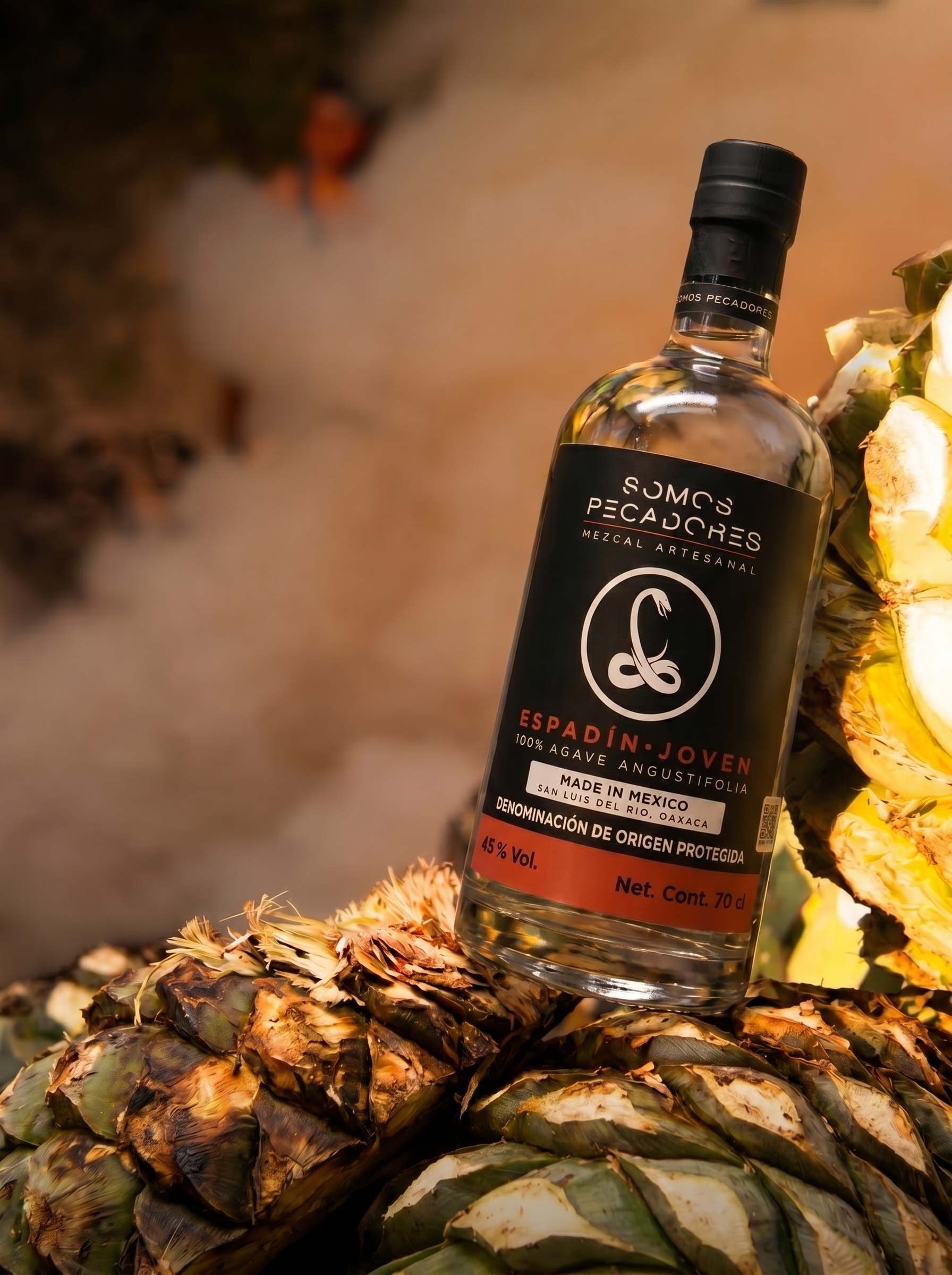 Somos Pecadores Mezcal Artesanal Espadin Joven bottle